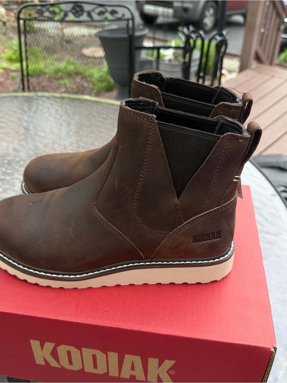Kodiak Women’s Brown Leather steel toe Boots with White Sole - Picture 7 of 9